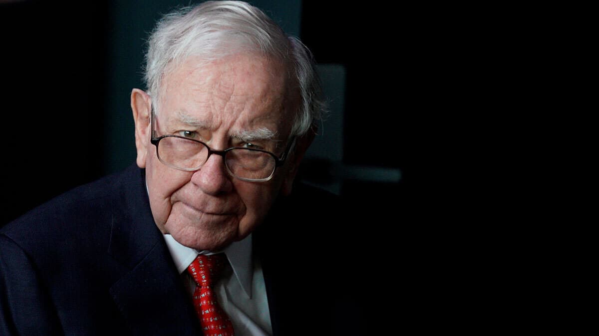 «Я старею медленнее других»: Уоррен Баффетт уходит из бизнеса