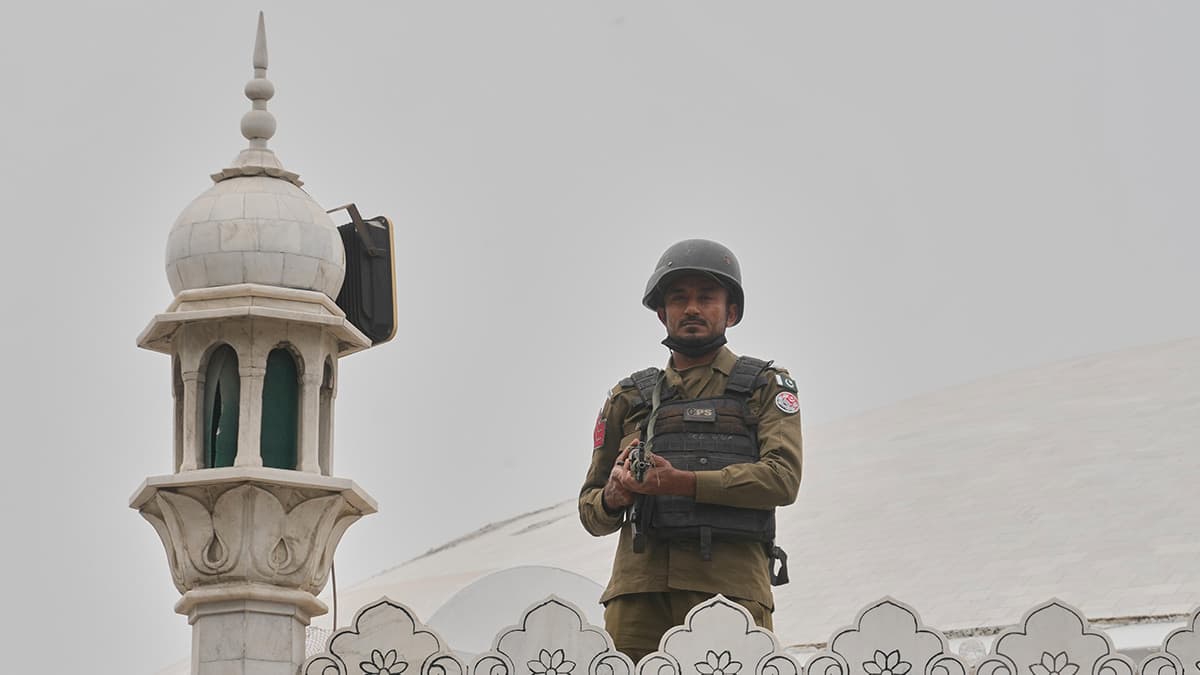 Почему началась война Пакистана и талибов