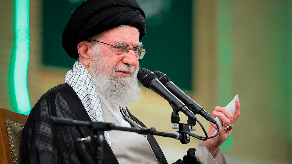 Ядерная сделка, протесты и фетвы: чем известен погибший лидер Ирана Али Хаменеи