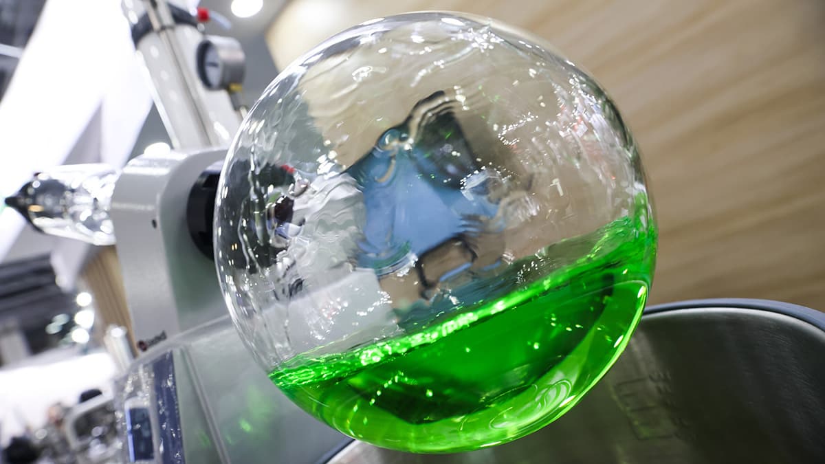 «Химмед» начнет производить особо чистые кислоты для микроэлектроники