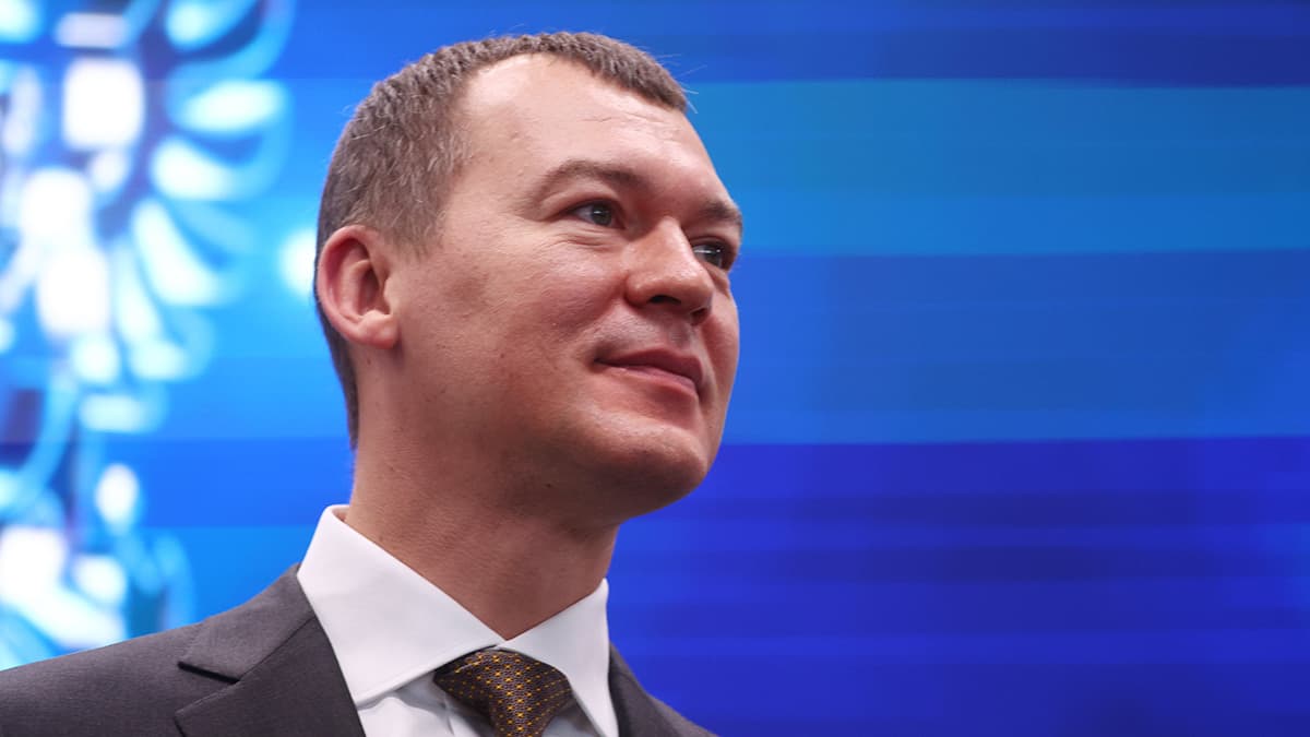 Наше место за столом, а не в передней!