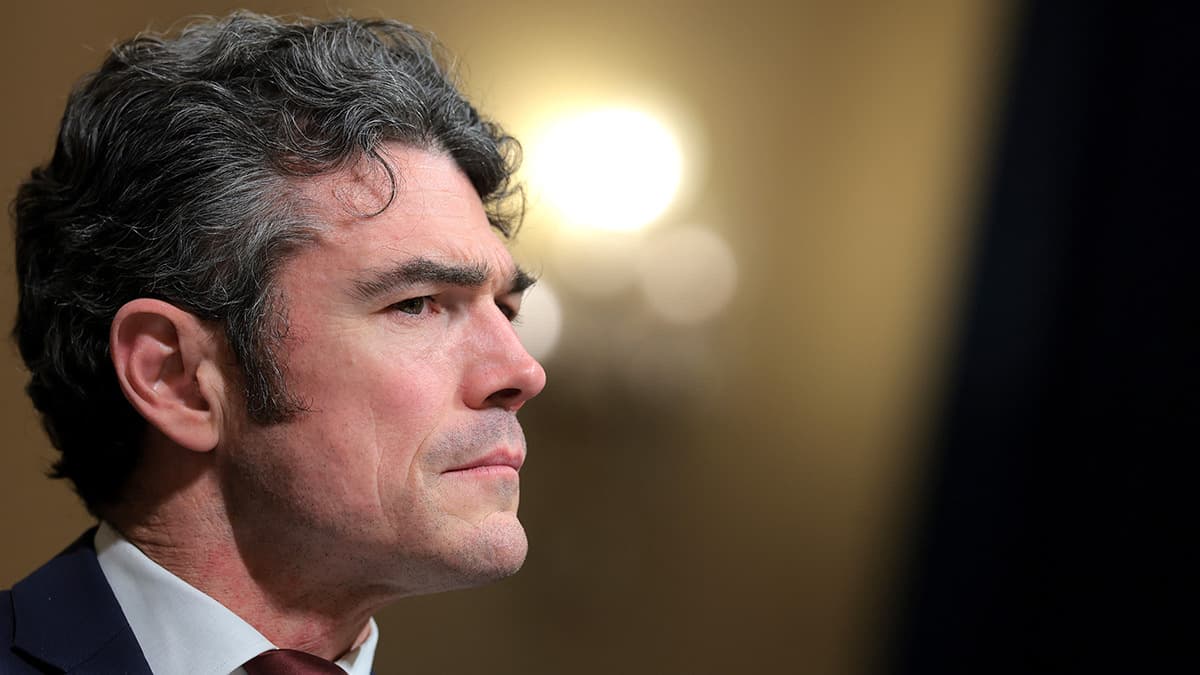 О чем говорит первая громкая отставка в администрации Трампа из-за войны в Иране