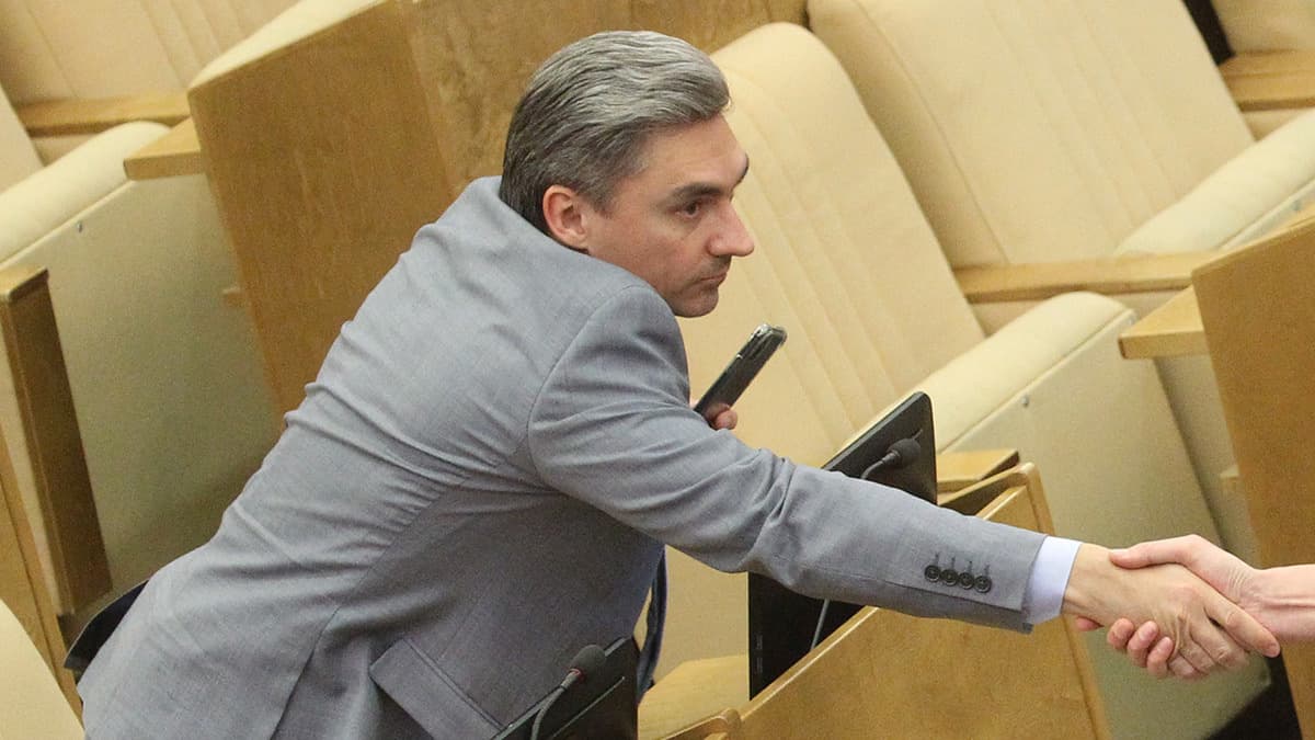 Исключенный из ЛДПР депутат Свинцов не смог попасть в «Справедливую Россию»