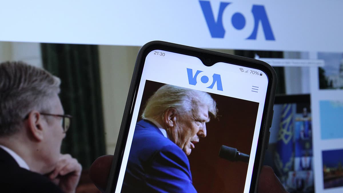 Белому дому поручили возобновить работу «Голоса Америки», признанного иноагентом