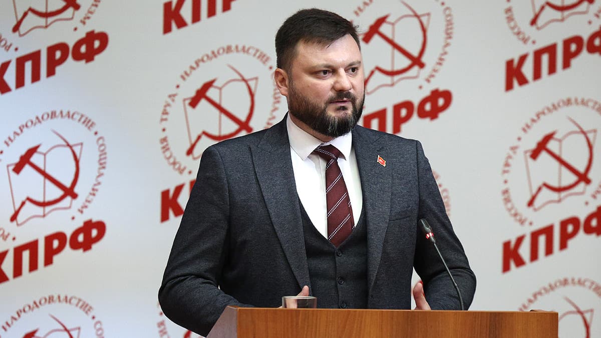 Коммунисты могут разделить Москву на две группы к выборам в Госдуму