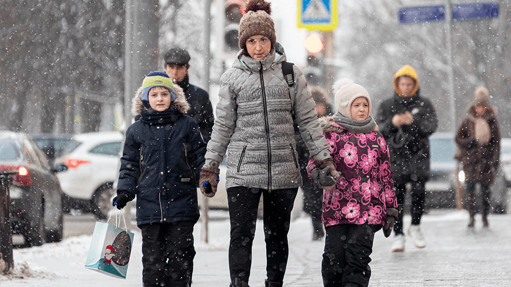 Шансы ребенка реализовать учебные амбиции связаны с образованностью родителей