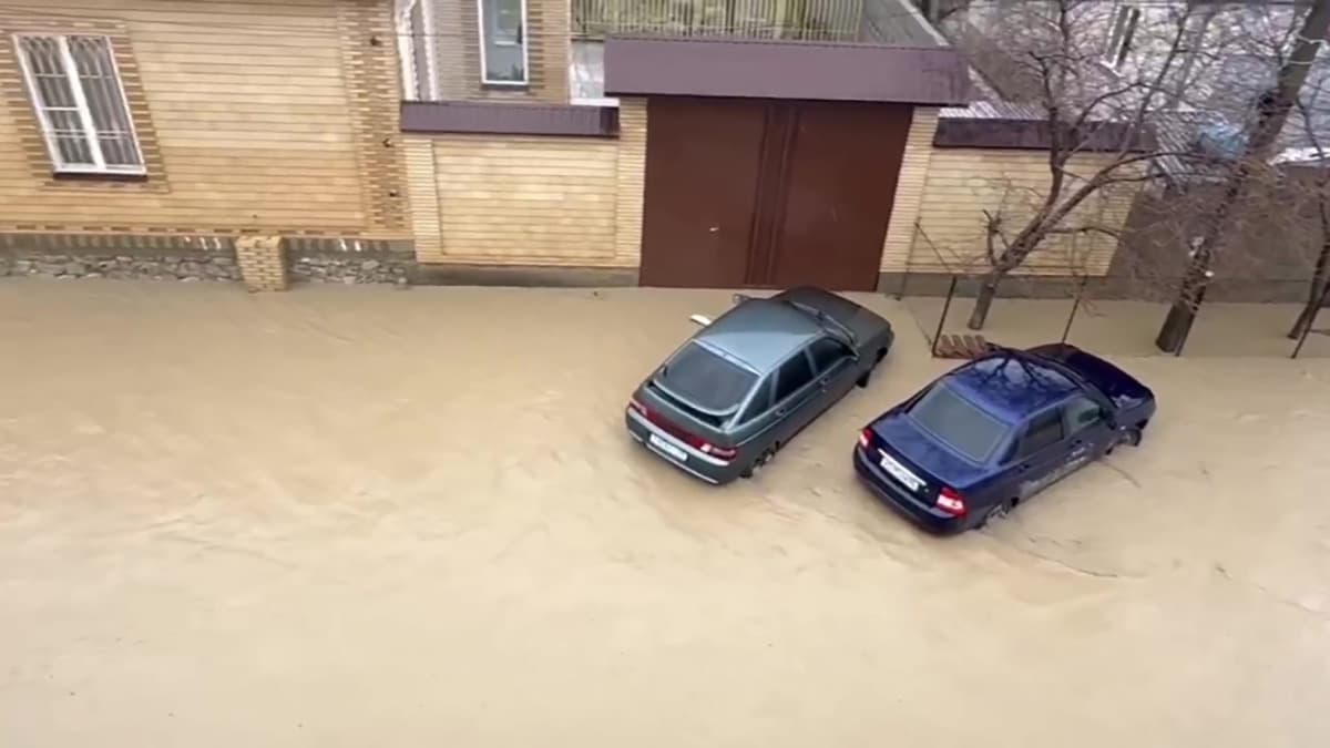 Как Северный Кавказ переживает сильнейшее наводнение