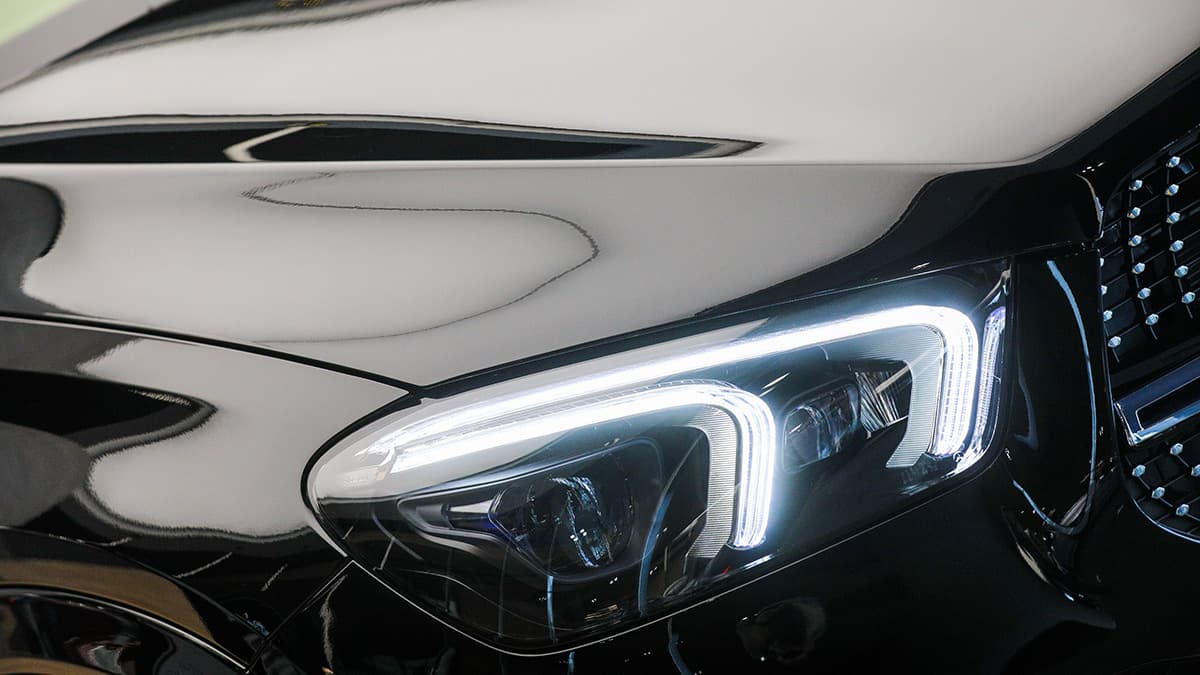 Продажи новых легковых автомобилей в марте подскочили на 31%