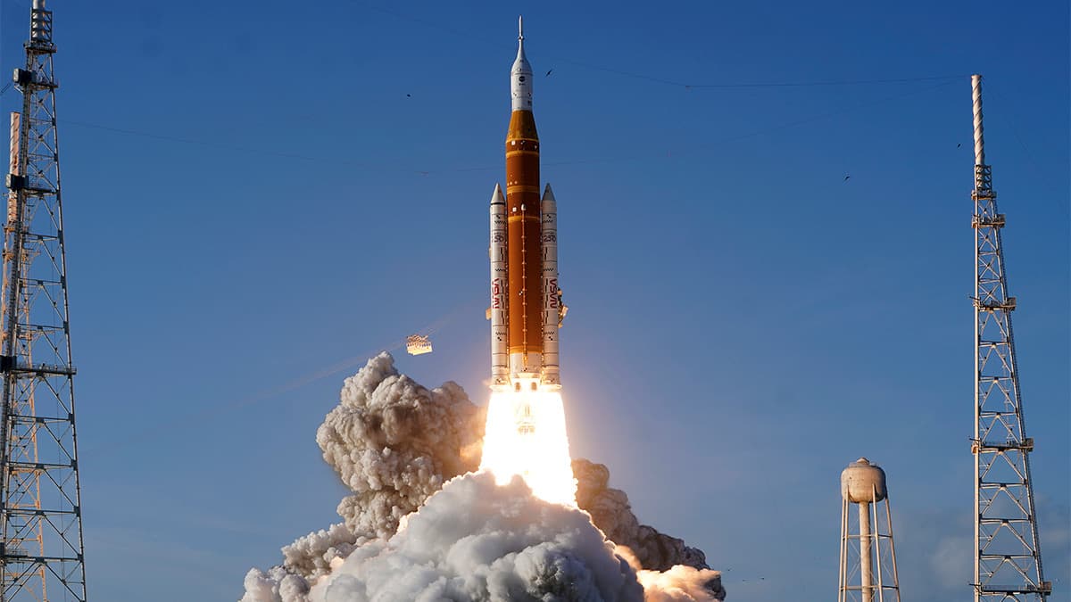 Какие прогнозы у западных СМИ о лунной миссии США