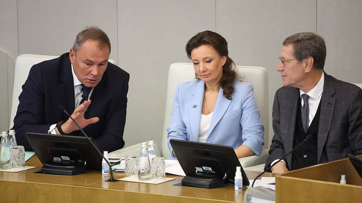 Кто из руководящего состава ЕР в Госдуме пошел на праймериз