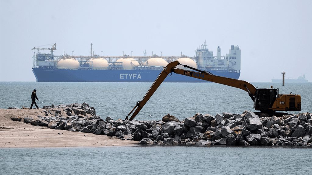 Что известно об открытии Ормузского пролива