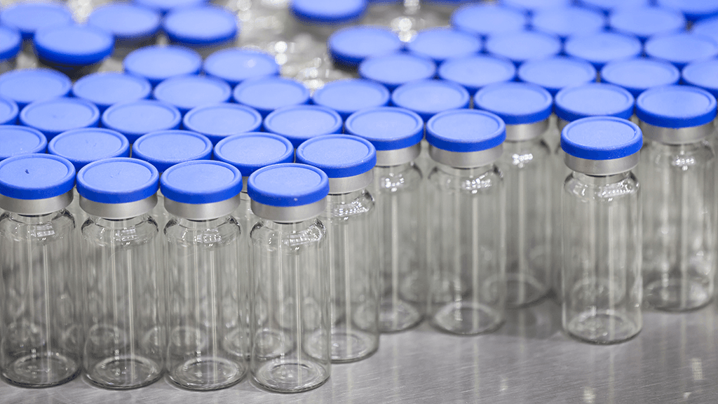 Более 45% взрослых с гемофилией запасают препараты из-за перебоев с поставками