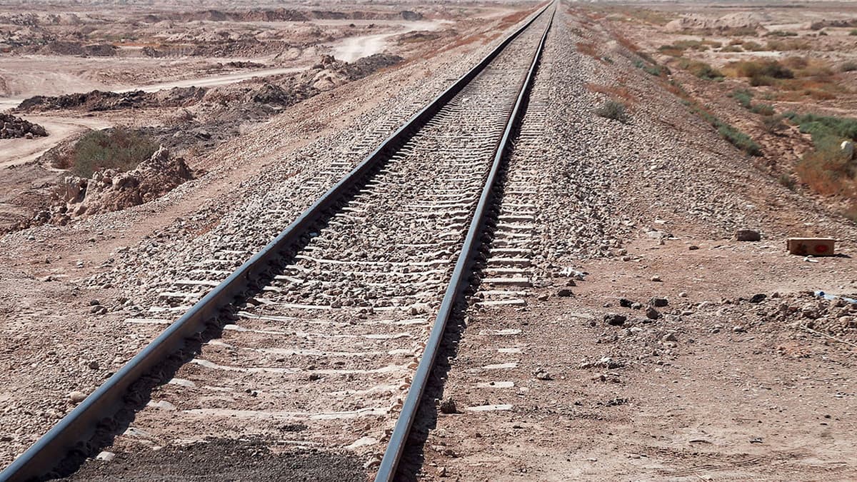 Посол Ирана: сроки по железной дороге Решт – Астара из-за войны сдвинули