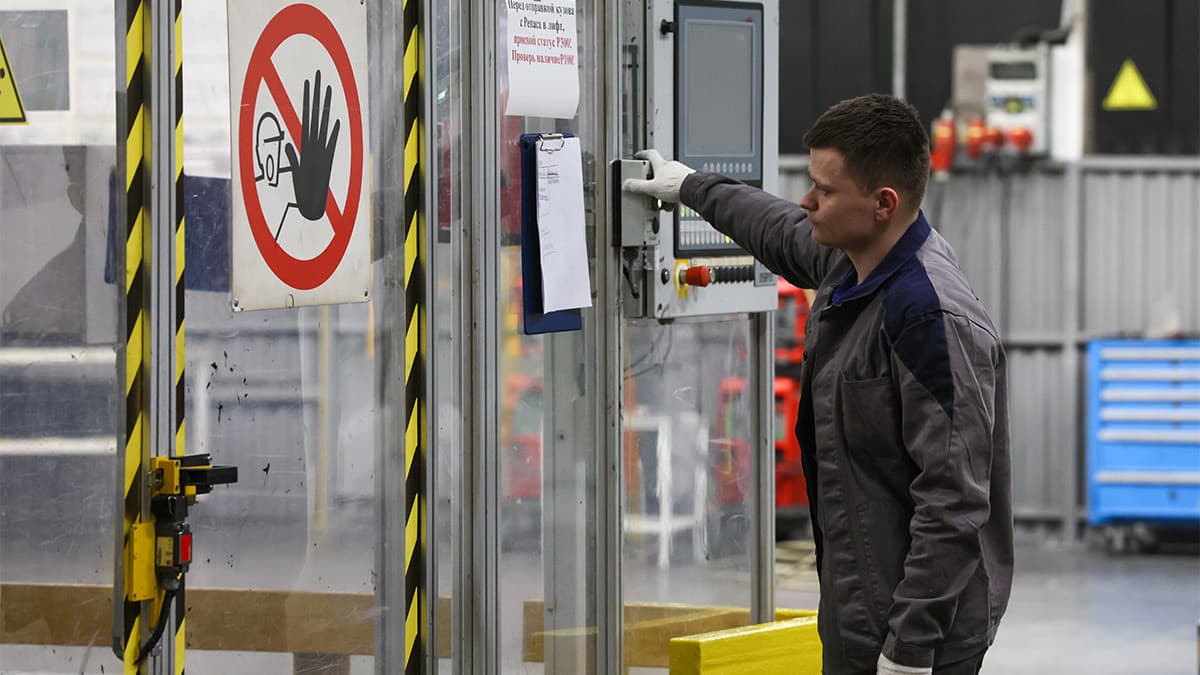 АГР запустил в Калуге завод по производству двигателей для Tenet и Jeland