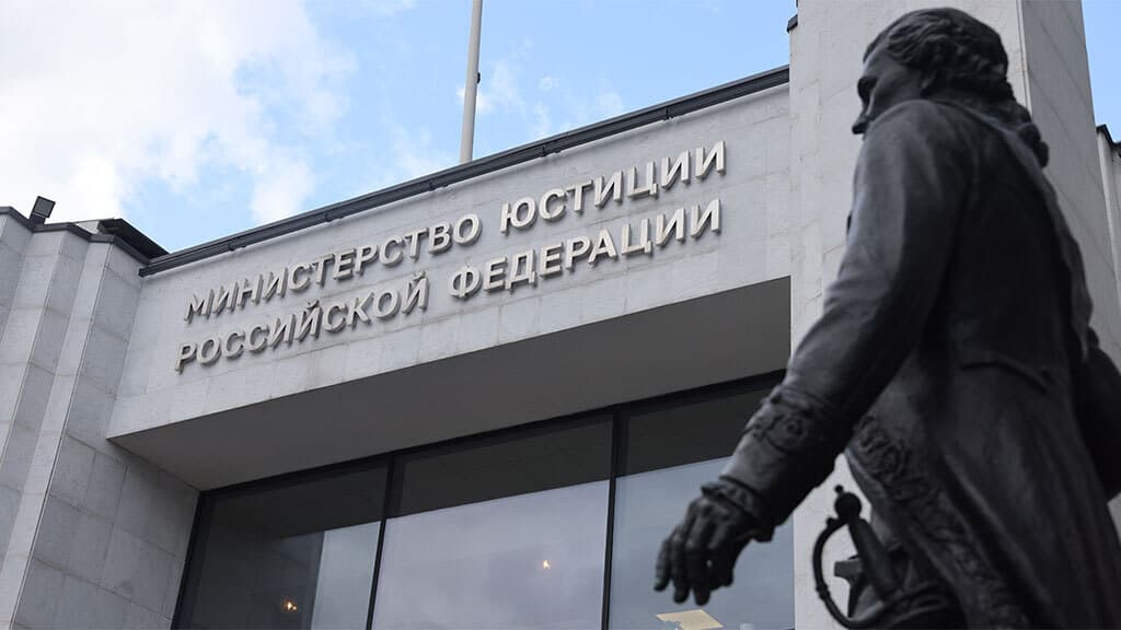 Минюст внес в реестр иноагентов режиссера Юрия Мамина