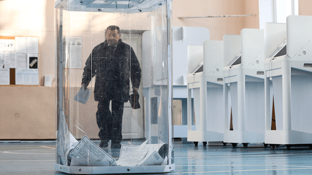 Политологи дали первые прогнозы результатов партий на выборах в Госдуму