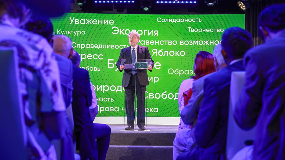 «Яблоко» все еще готовится к участию в выборах в Госдуму