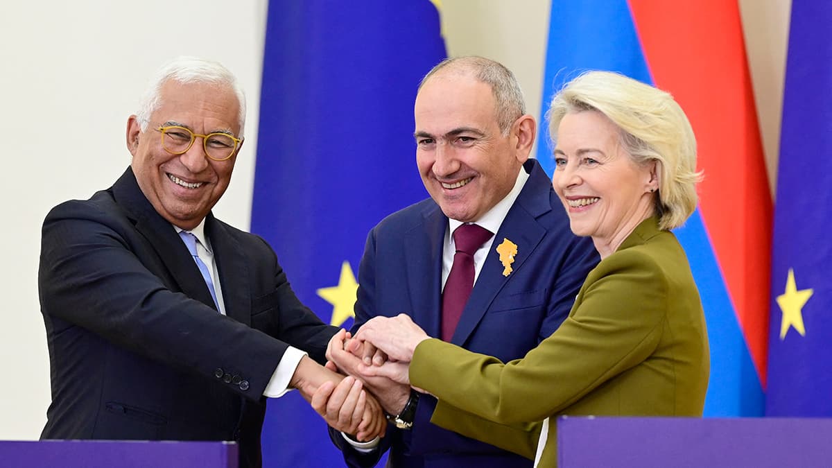 ЕС обещает углубить связи с Арменией