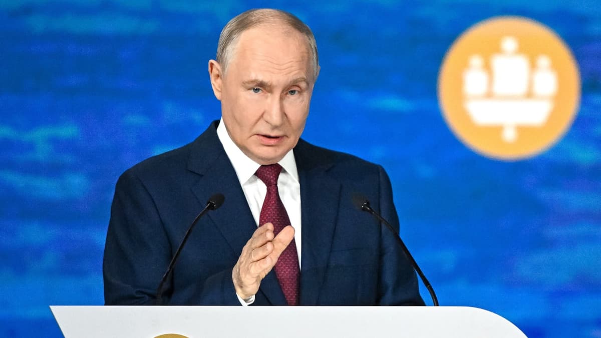 Пленарную сессию ПМЭФа с участием Путина на ТВ посмотрели более 10 млн россиян