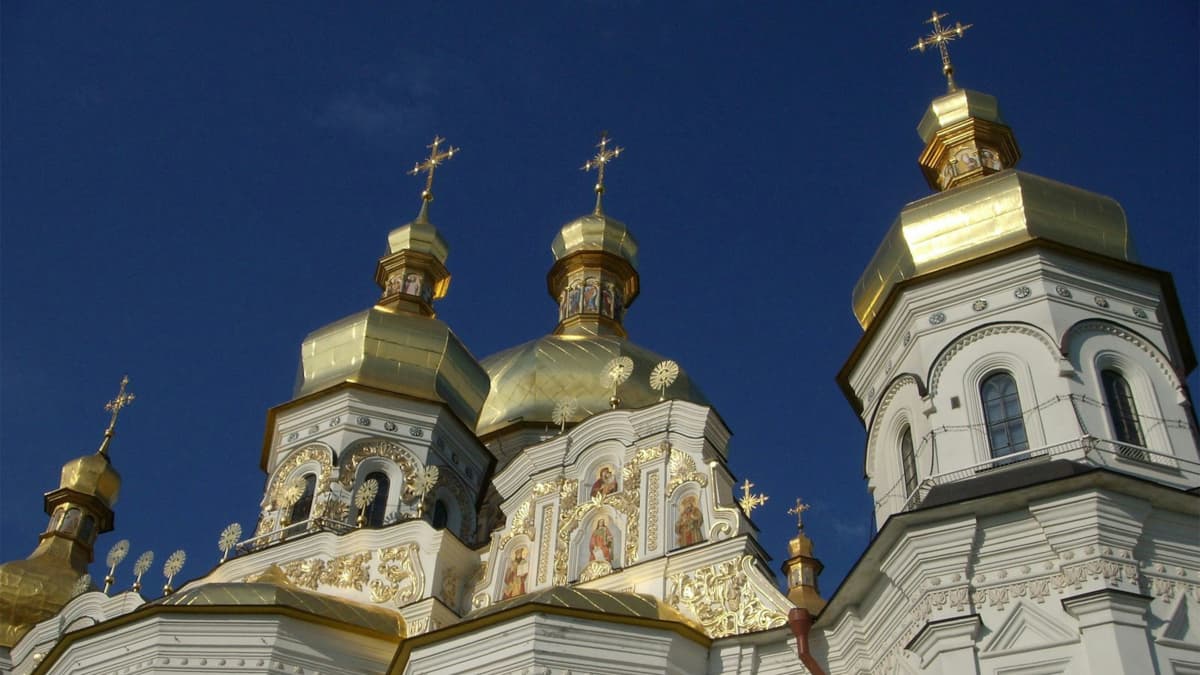 Что известно о массированном ударе по Киеву и пожаре в Киево-Печерской лавре