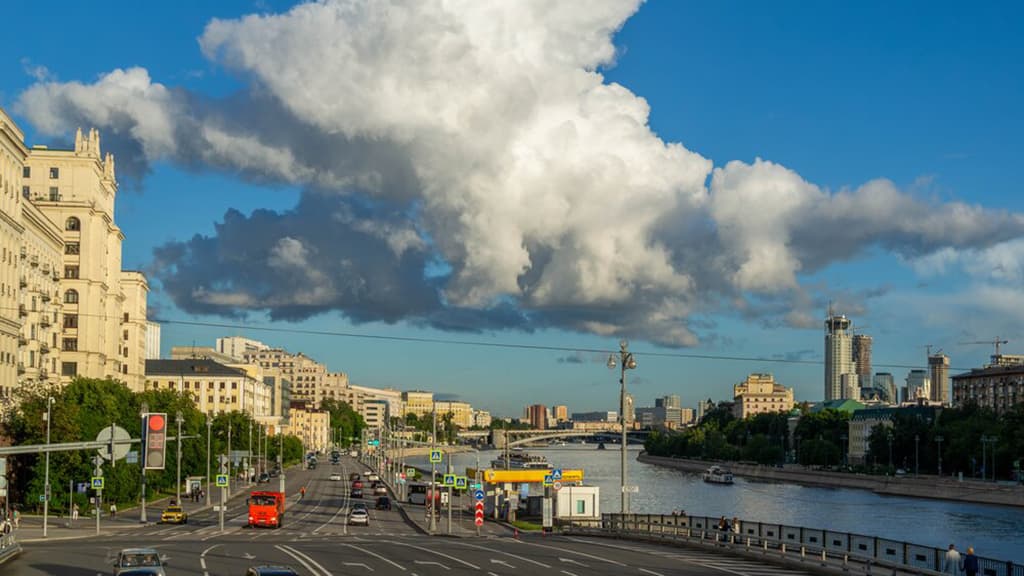 Москва и область подверглись сильной атаке дронов ВСУ