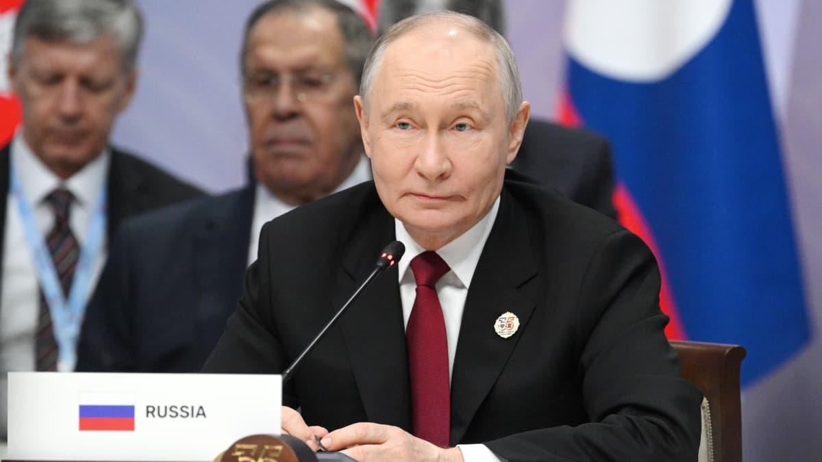 ФОМ и ВЦИОМ зафиксировали рост доверия к Путину
