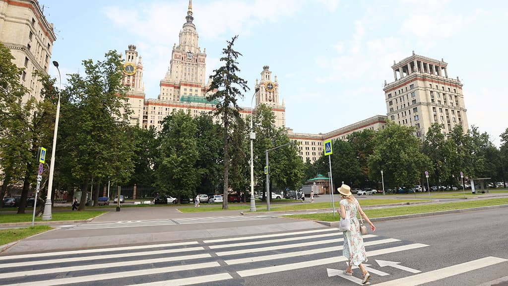 Российские вузы не собираются массово отказываться от дипломных работ из-за ИИ