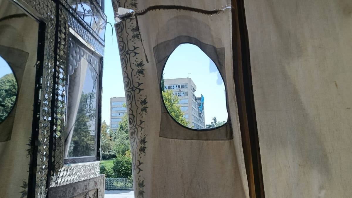 Как Тегеран живет после траура по Хаменеи