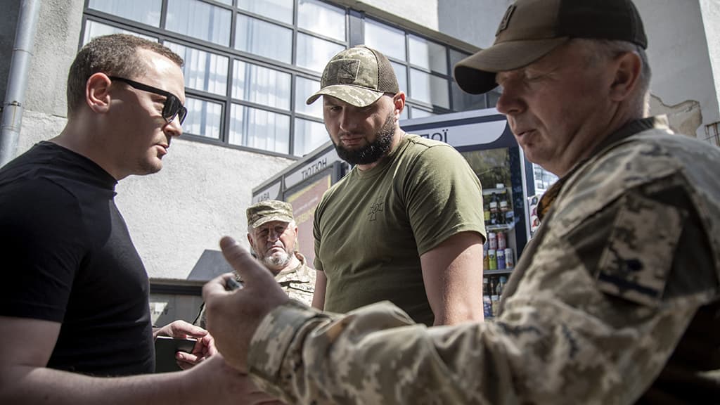ЕС перестанет укрывать у себя военнообязанных украинцев