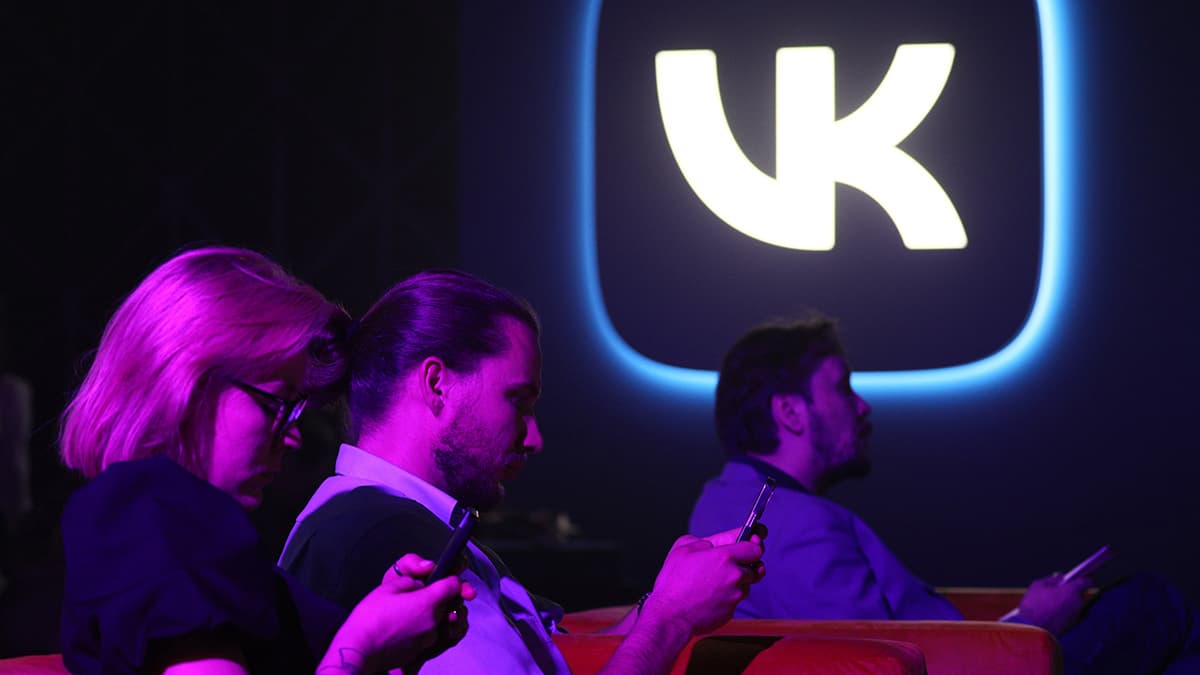 Как пользоваться VK и Max после удаления из Google Play