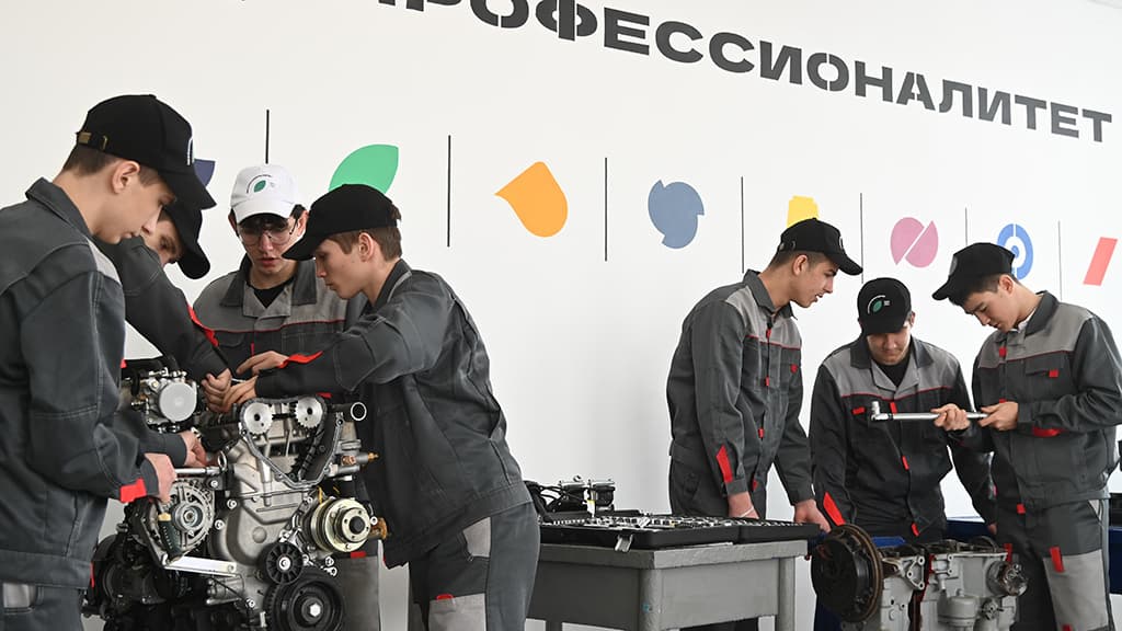 46 000 участников СВО и их детей в 2025 г. поступили в колледжи по льготе
