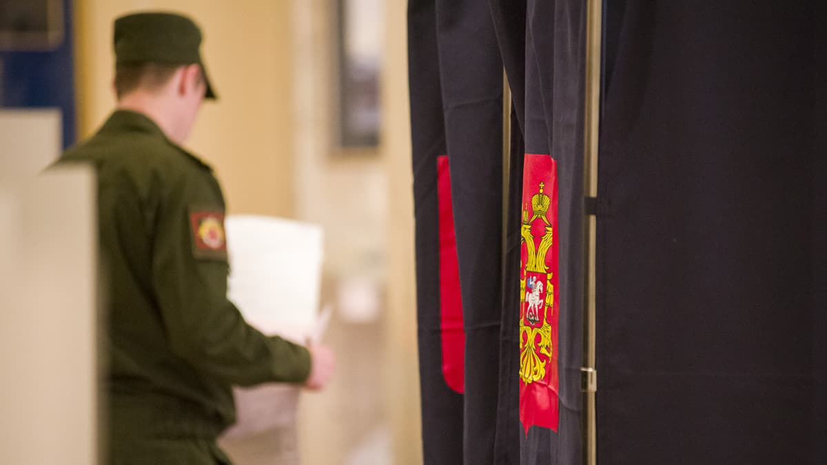 ЦИК дала больше прав военнослужащим