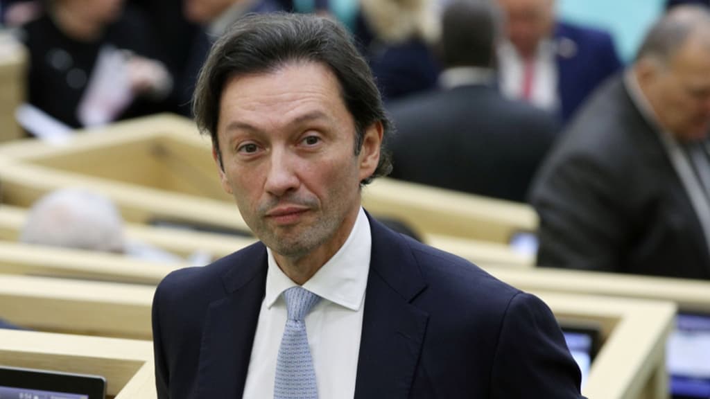 Сенатора от Липецкой области может сменить Герой России