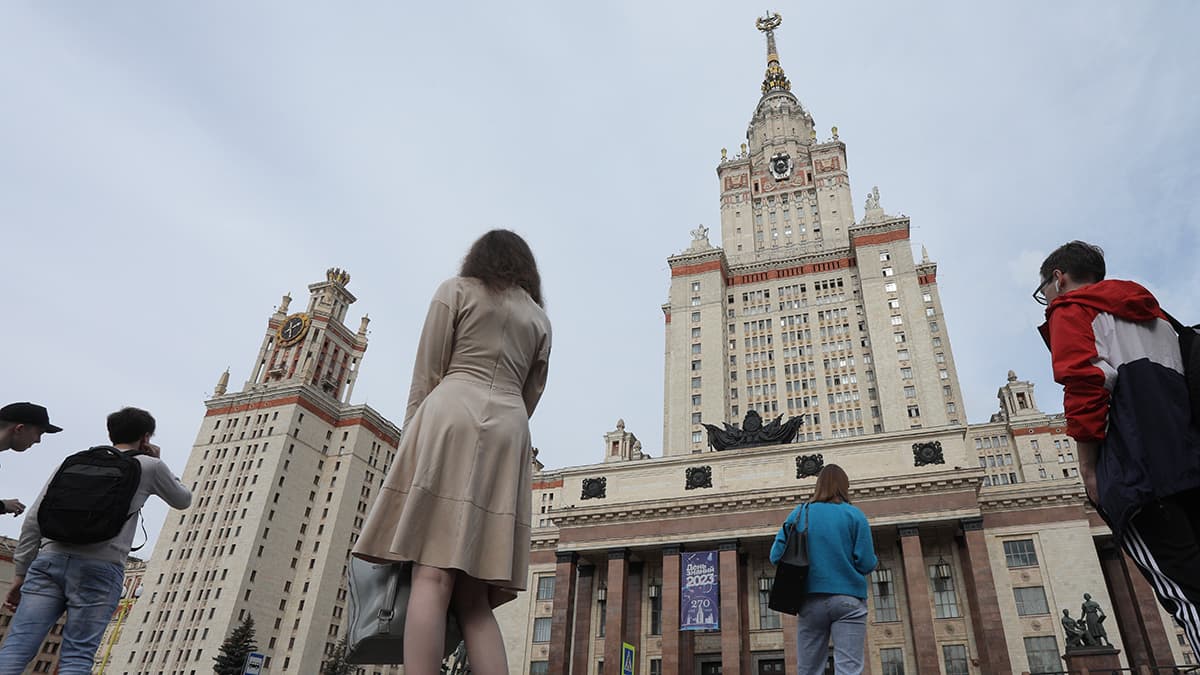 Бюджетные места ведущих вузов занимает все больше олимпиадников