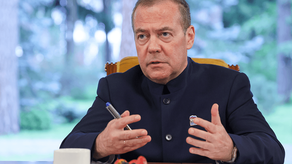 Медведев рассказал об условиях завершения или приостановки спецоперации