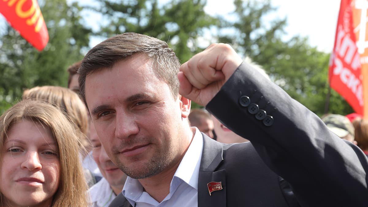Зачем коммуниста-блогера Бондаренко снимают с выборов