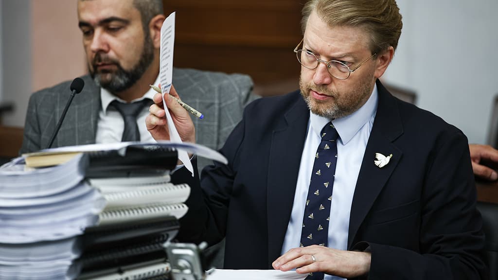 «Родина» продолжает снимать «Яблоко» с выборов