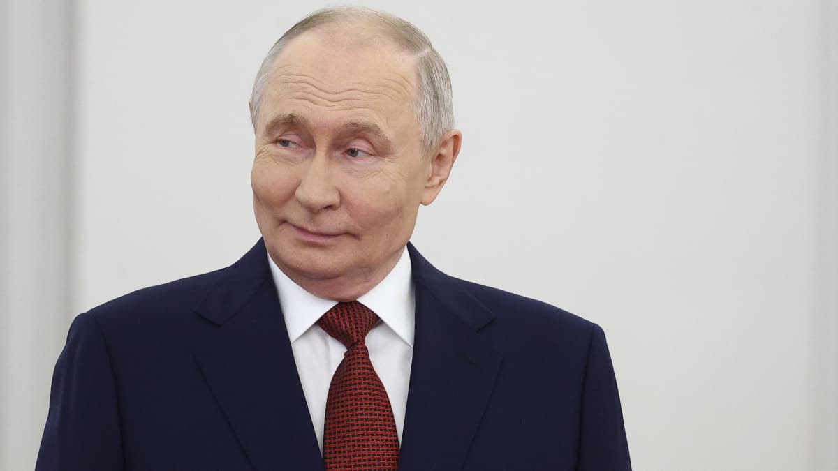 Путин встретился с учителями в преддверии Дня знаний