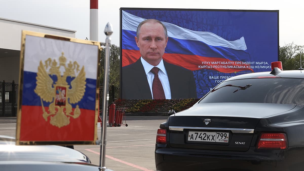 Как прошел первый день визита Владимира Путина в Бишкек