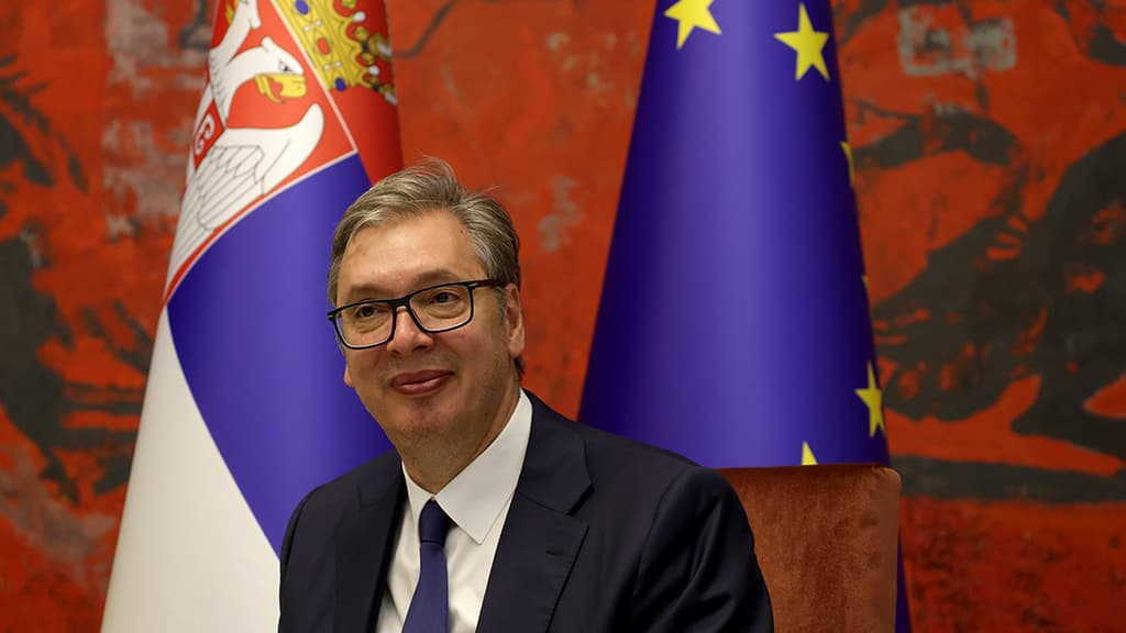 Президент Сербии хочет стать премьером