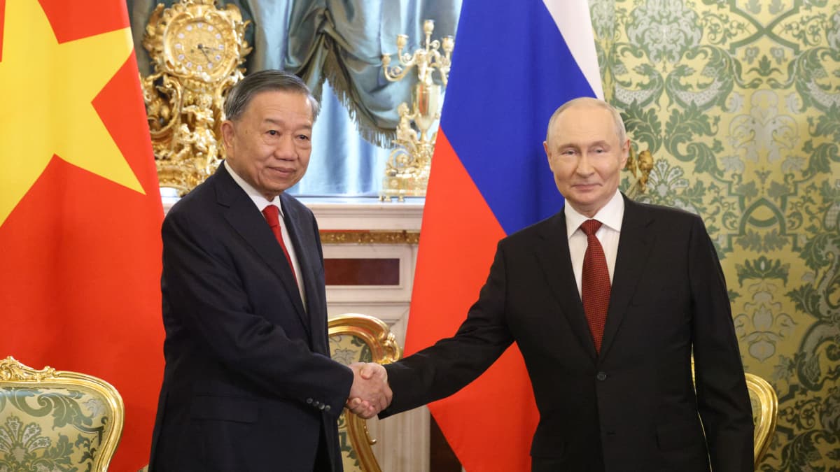 «Вьетнам дорожит влиянием России»: в Кремле проходят переговоры Путина и То Лама