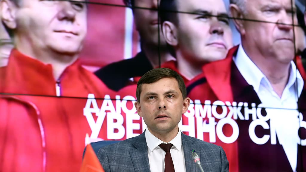 В отличие от КПРФ «Яблоко» продолжает терять кандидатов