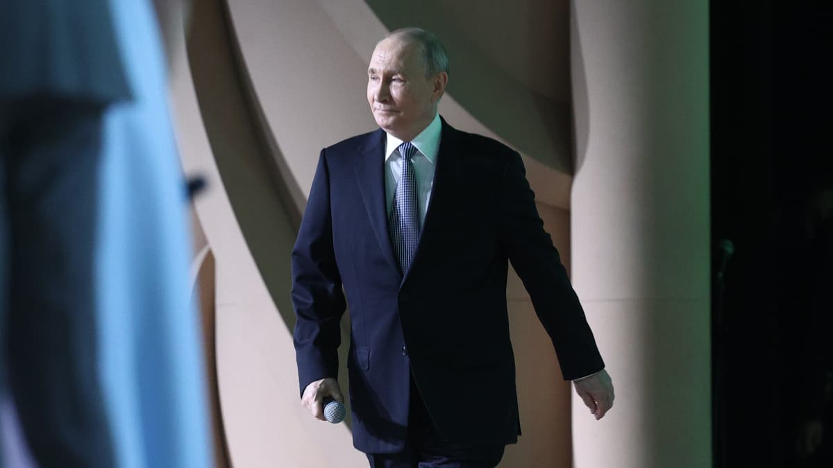 ВЦИОМ: Путину доверяют 74,2% россиян