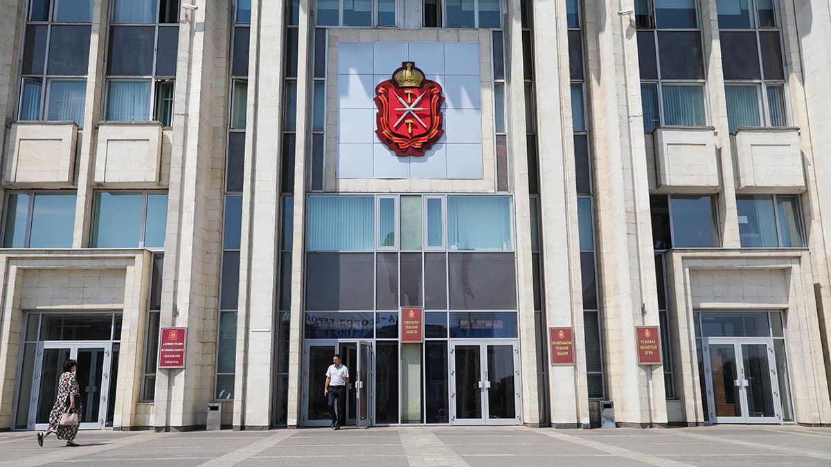 Избранных мэров крупных городов осталось двое – в Абакане и Анадыре