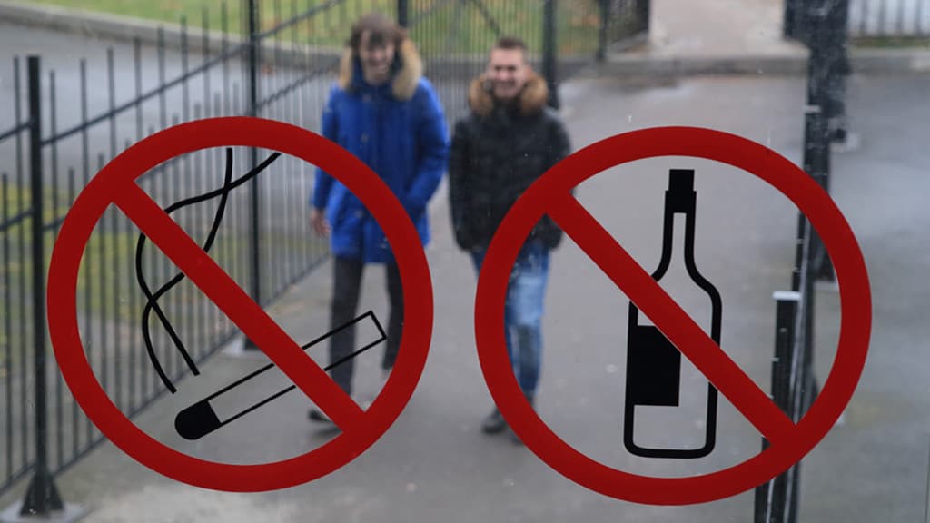 В России предложили запретить продажу вейпов рожденным с 2009 года