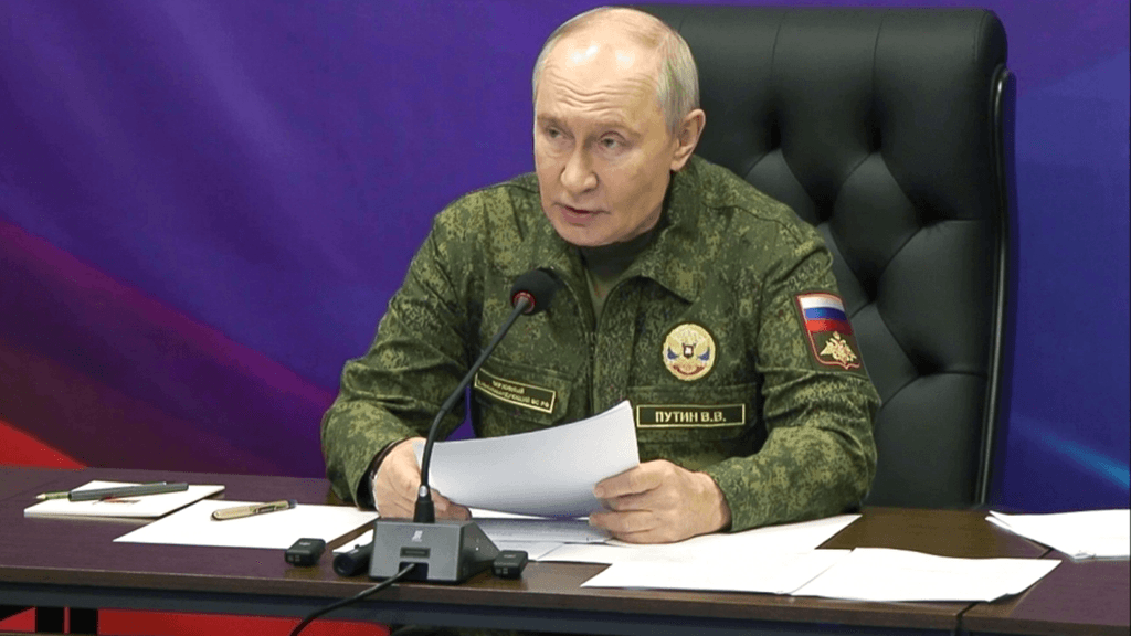 Главные заявления Путина на совещании с военным командованием