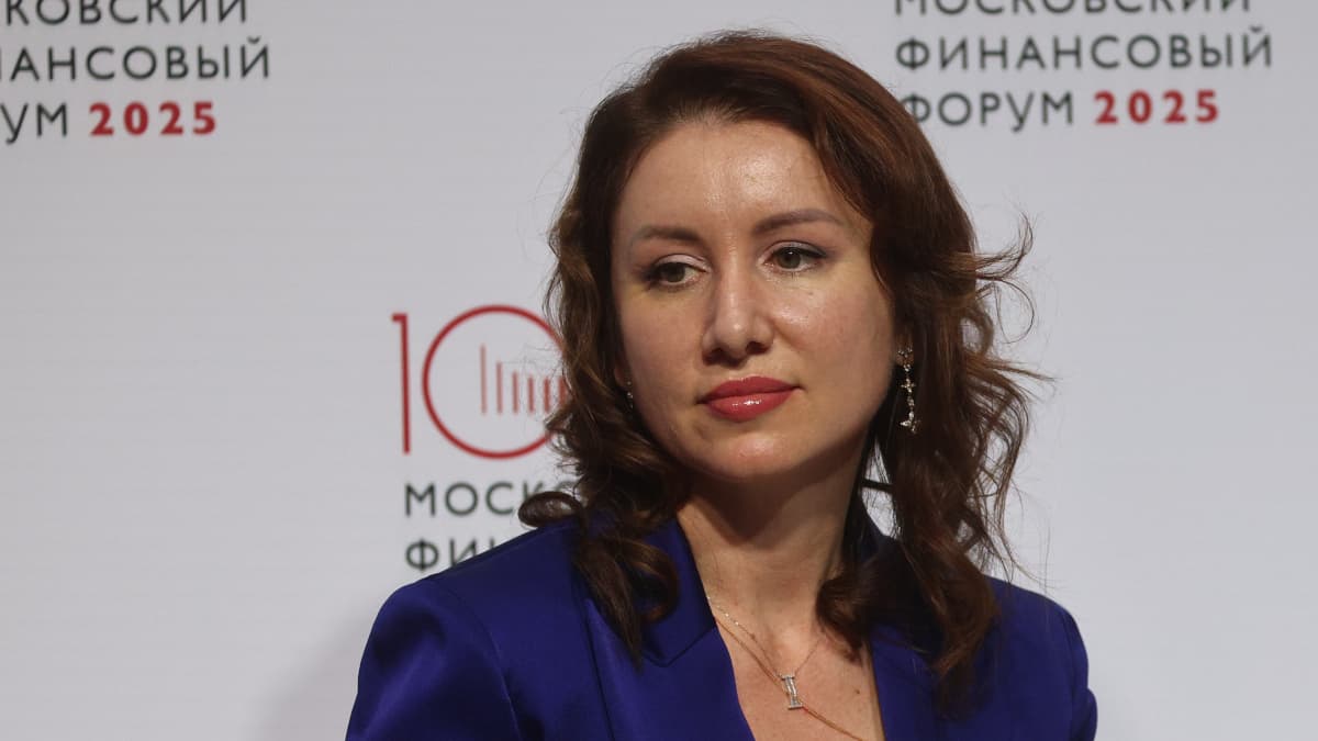 Ирина Окладникова заменит Григоренко на посту главы аппарата правительства