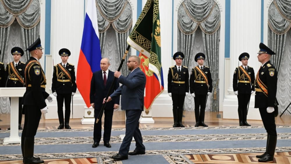Главные заявления Путина на церемонии вручения знамени ФТС