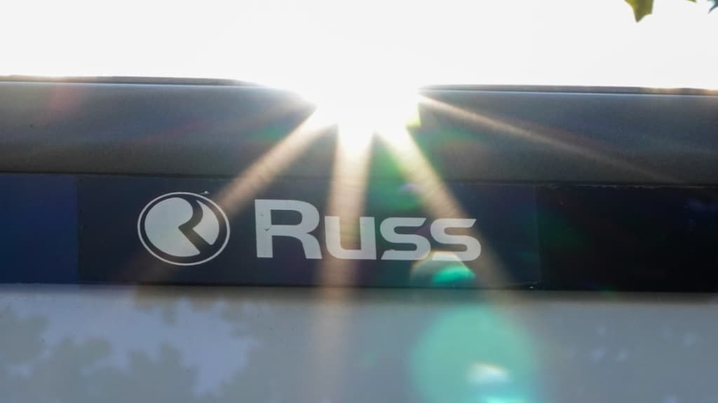 Russ выиграл торги за право управлять сетью рекламных конструкций мэрии Москвы