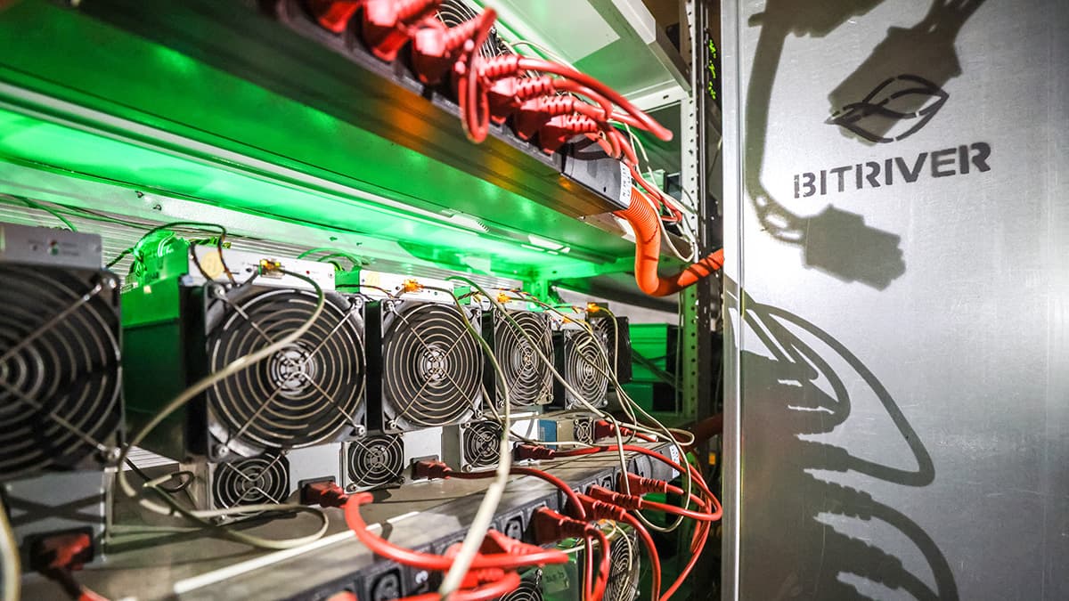 Что известно о кризисе в майнинговой компании BitRiver